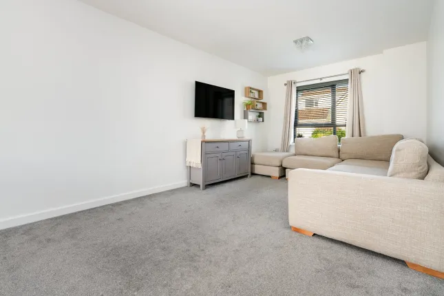 11, Clifton Drive, Ramsey photo 4