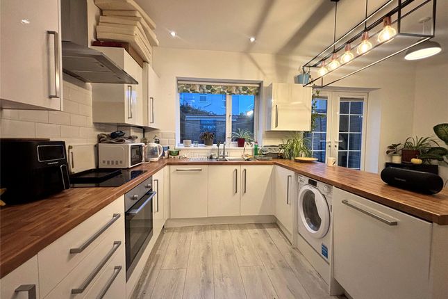 Studio house on 1, Double Room 1 Derrick Road, Gloucestershire, £600/mo