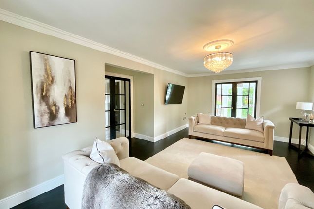11 Chiltern Close, Crewe photo 4