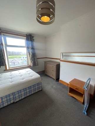 48, Beech Grove, Bradford photo 5