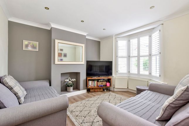 6 Church Lane, Kings Langley photo 2