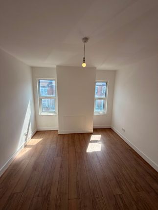 Macoma Terrace, Plumstead photo 5