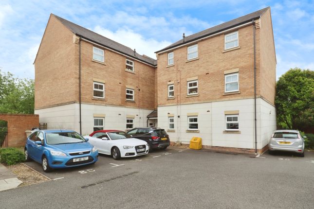 Thumbnail Flat for sale in Cherryburn Walk, Overslade, Rugby