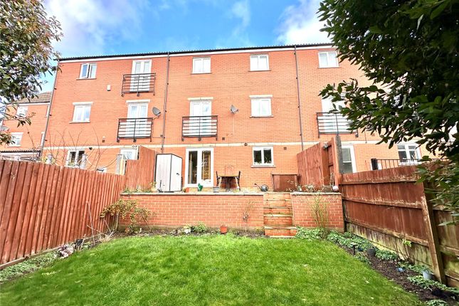 30, Seacole Crescent, Swindon photo 2