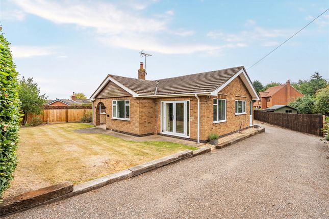 3-bed bungalow on Hill View,, Staythorpe Road, Newark, £350,000