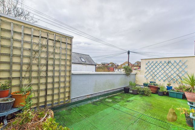 14a Western Row, Worthing photo 3