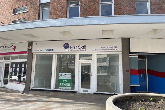 Retail premises to let in Allhallows, Bedford