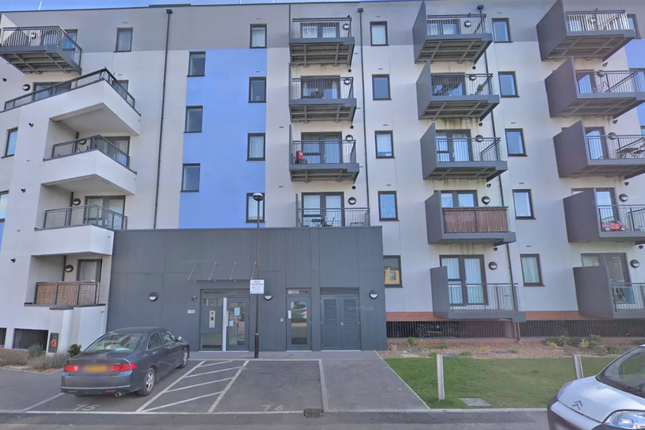 Thumbnail Flat for sale in Salisbury Road, Southall