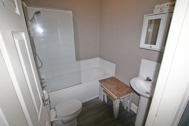 21, Ivory Street, Burnley photo 5