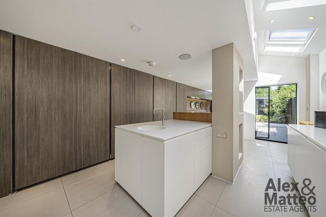 12, Gomm Road, London photo 4