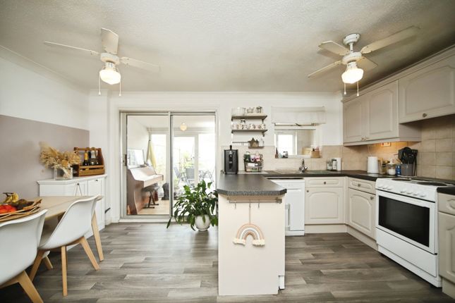 29, Risemoor Road, Somerset photo 2