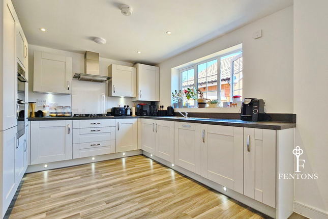 3, Woodpecker Way, Kirby Cross photo 2
