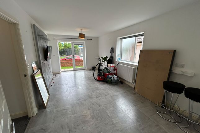 18, Langdale Gardens, Blackpool photo 2