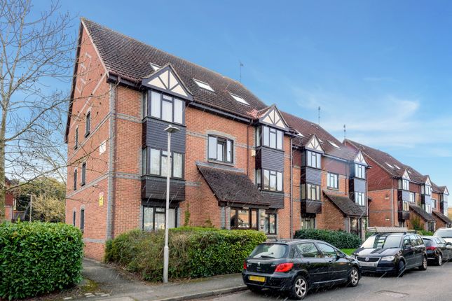 Flat for sale in Rowe Court, Grovelands Road, Reading, Berkshire