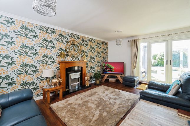 74, Moorsholm Drive, Nottingham photo 4