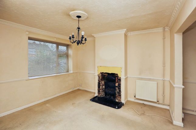 16, Devon Drive, Eastleigh photo 4