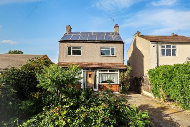 4-bed detached on 19 Hubbards chase, Hornchurch, £450,000