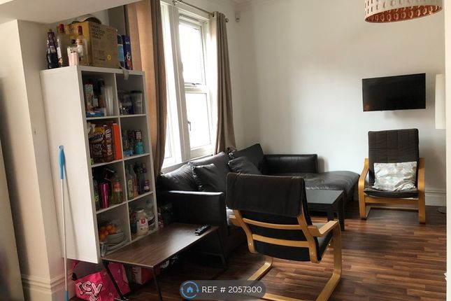 Terraced house to rent in Brudenell Avenue, Leeds