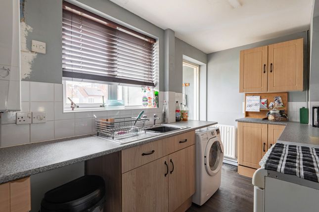 11 Minden Road, Lowestoft photo 2