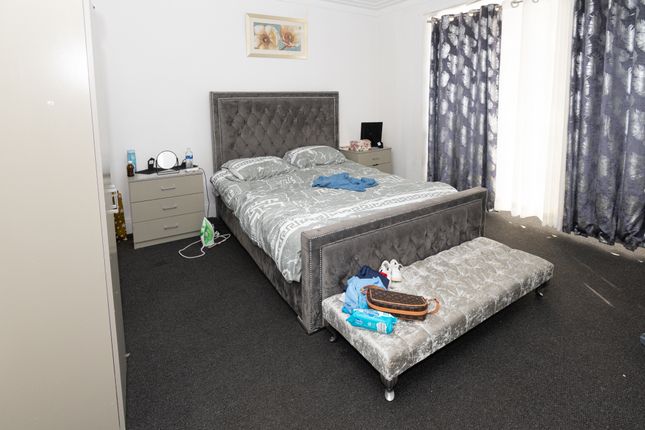 11, Springwell Lane, Doncaster photo 5