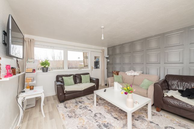 31/6, Southhouse Crescent, Edinburgh photo 3