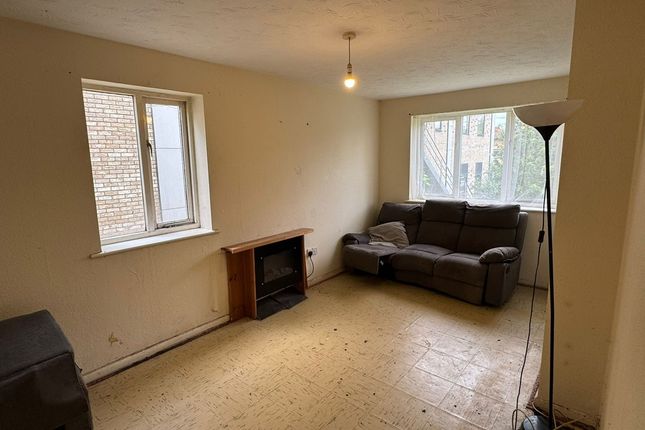 Flat 11, Wight House, Tolpits Lane, Watford photo 5