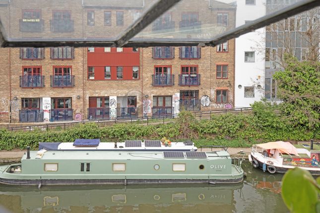 Thumbnail Flat to rent in Canalside Studios, Orsman Road, Haggerston