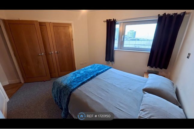 Flat, Altolusso Bute Terrace, Cardiff photo 5