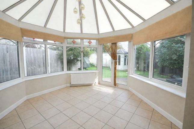 39, Shipwrights Drive, Esesx photo 3