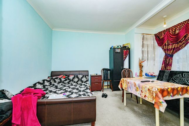 4A, Hillborough Road, Bedfordshire photo 3