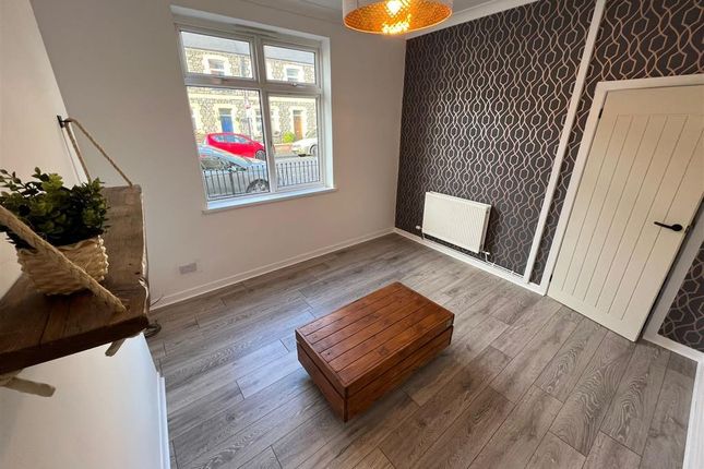 Thumbnail Property to rent in Lead Street, Roath, Cardiff