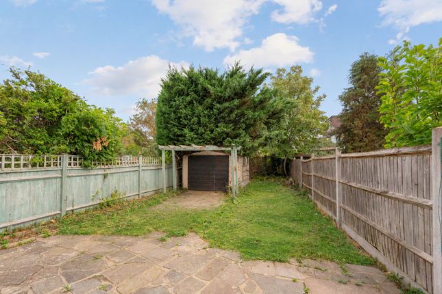 79, Dickerage Road, Kingston upon Thames photo 2