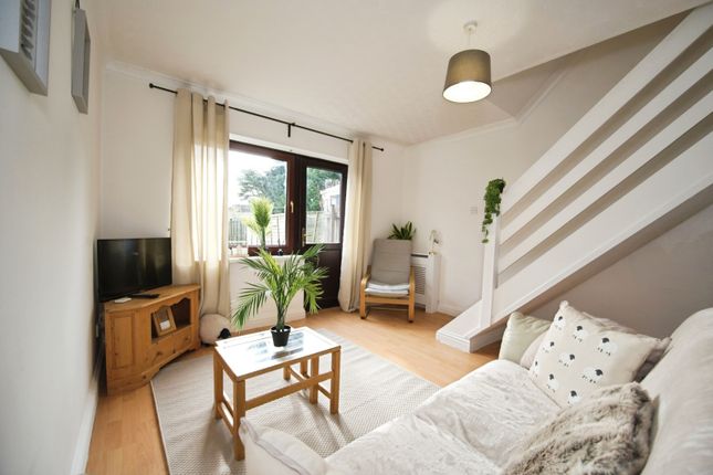 22, St. Davids Crescent, Newport photo 2