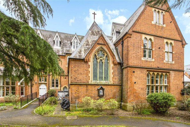 Flat for sale in Convent Court, Hatch Lane, Windsor, Berkshire