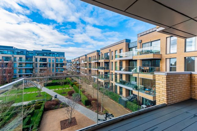 Flat for sale in Westbourne Apartments, Central Avenue, London