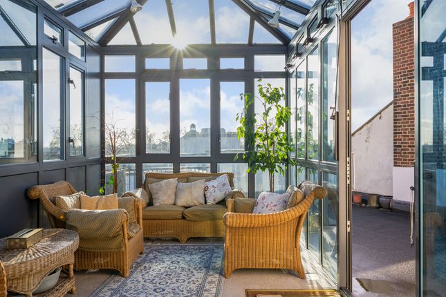 Penthouse C, Lancaster Terrace, London photo 2
