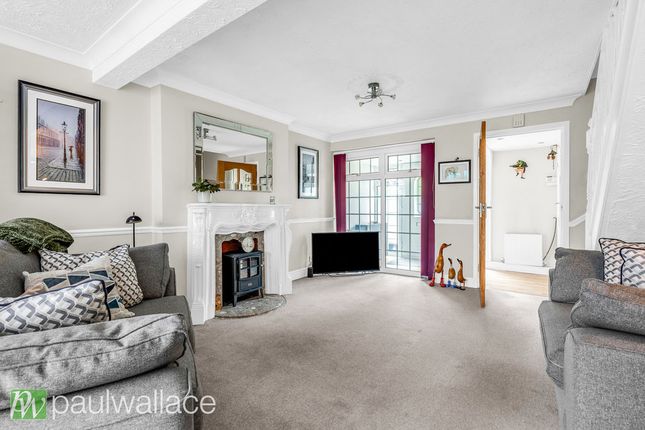 128, Lampits, Hoddesdon photo 2