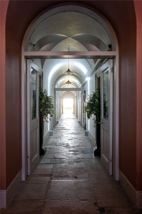 Ground Floor Entry