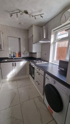 57, St. Pauls Avenue, Slough photo 4