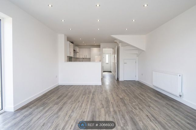Baileys Crescent, Abingdon photo 2