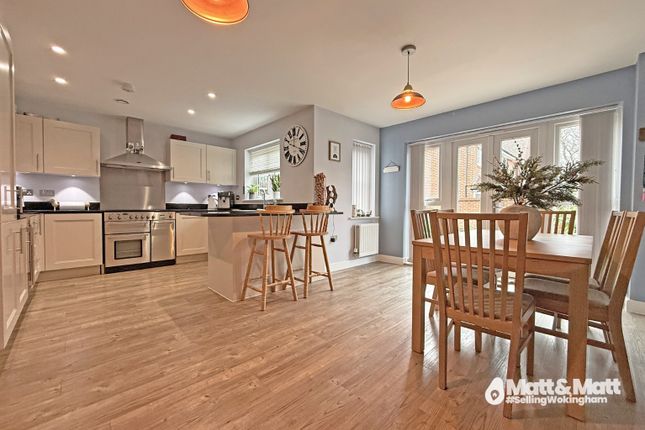 11 Wheeler Avenue, Wokingham, Berkshire photo 2