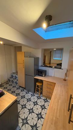28, Chester Street, Cardiff photo 4