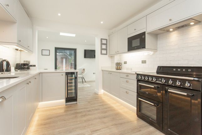 16, Blackberry Way, Kent photo 3