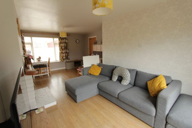 26 Ridgeway Gardens, Ottery St Mary photo 2