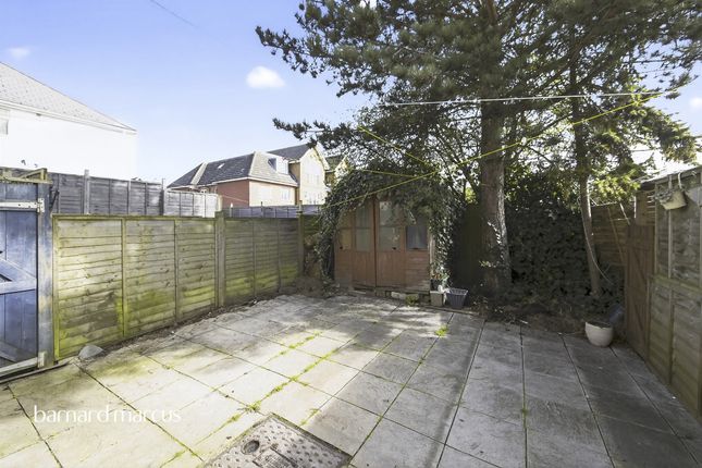 7, Marlborough Gardens, London photo 4