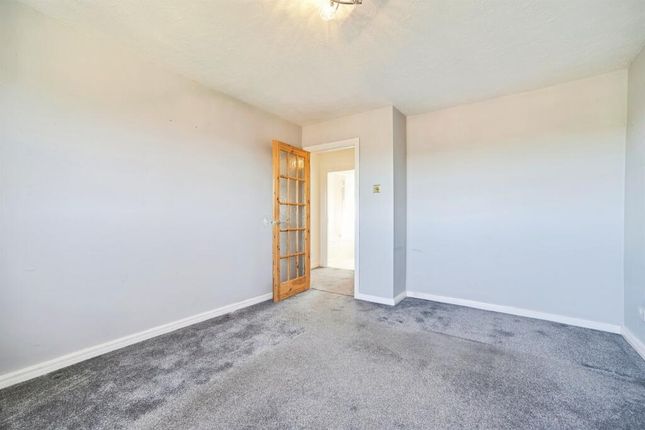 26, Wensleydale Drive, Leeds photo 2