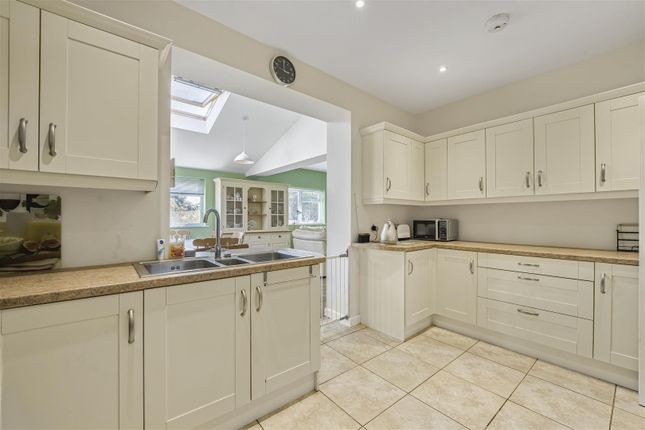 1, Ty Newydd Cottage, St. Brides-Super-Ely, Vale Of Glamorgan photo 4