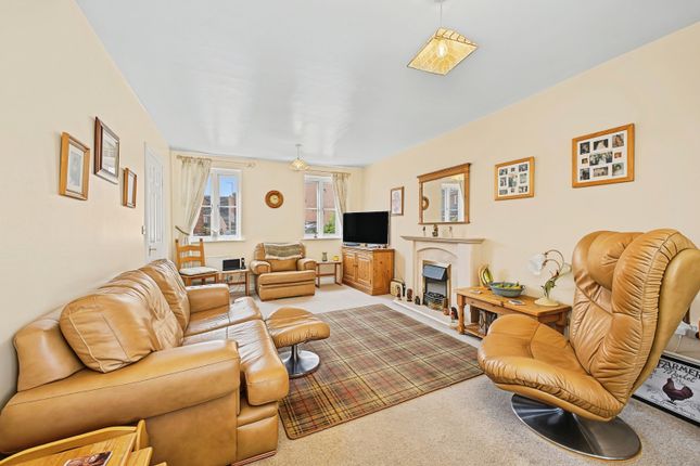 18, St. Crispin Crescent, Northamptonshire photo 4