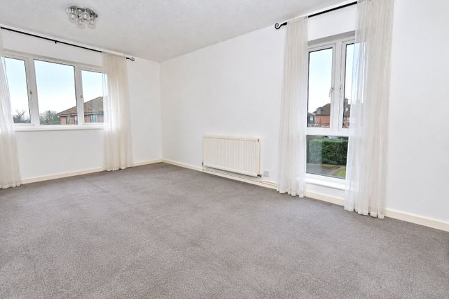 21, Calluna Court, Woking photo 4
