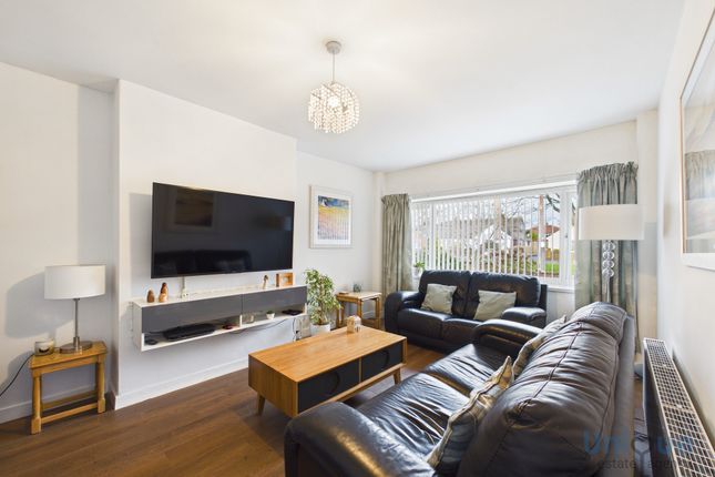 16, Winston Avenue, Lytham St. Annes photo 2